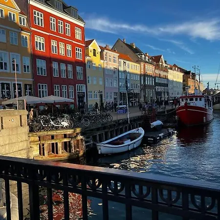 Charmerende Ved Nyhavn 1 Sal * 코펜하겐