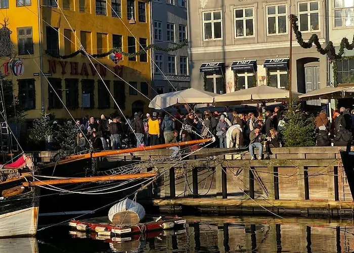 Charmerende Ved Nyhavn 1 Sal *